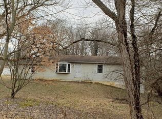 10715 Honeyfield Rd, Williamsport, MD 21795