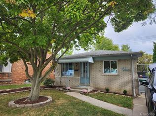 24732 Lambrecht Ave, Eastpointe, MI