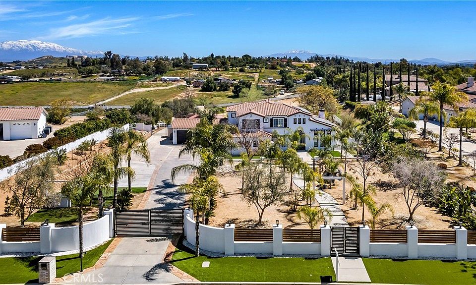 18728 Sunset Knoll Dr, Riverside, CA 92504 Zillow