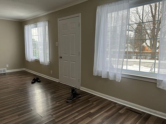 3rd image of 102 Parker Ave APT 1