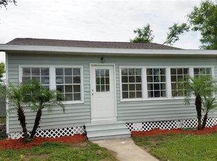 903 NE 1st St, Mulberry, FL 33860