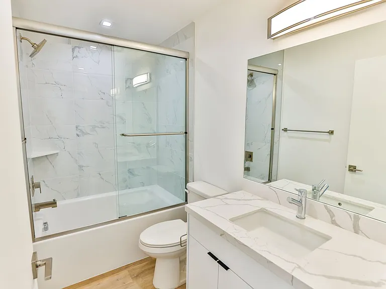 5536 Lexington Ave — Photo 32