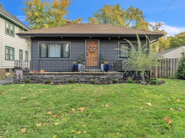 18904 Mitchell Ave, Rocky River, OH 44116