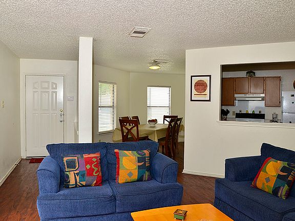 4th image of 9803 Village Basin
