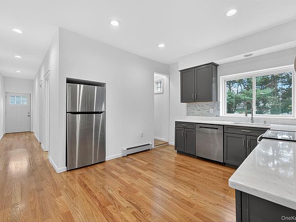 3rd image of 85 Holloran Road
