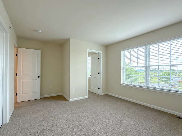 222 Blackford Blvd — Photo 14