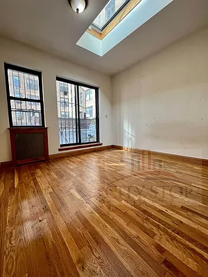 Rented by City Stop Realty | media 32