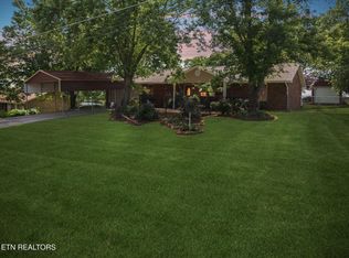 216 Helton St, Kodak, TN 37764