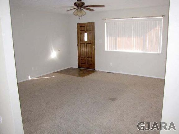 5th image of 627 Lois St