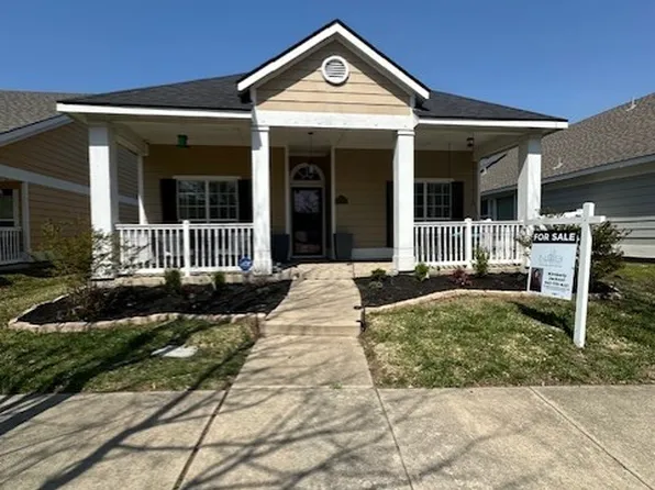1109 Appalachian Ln, Aubrey, TX 76227