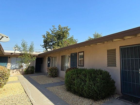2nd image of 221 E Tuolumne St #221