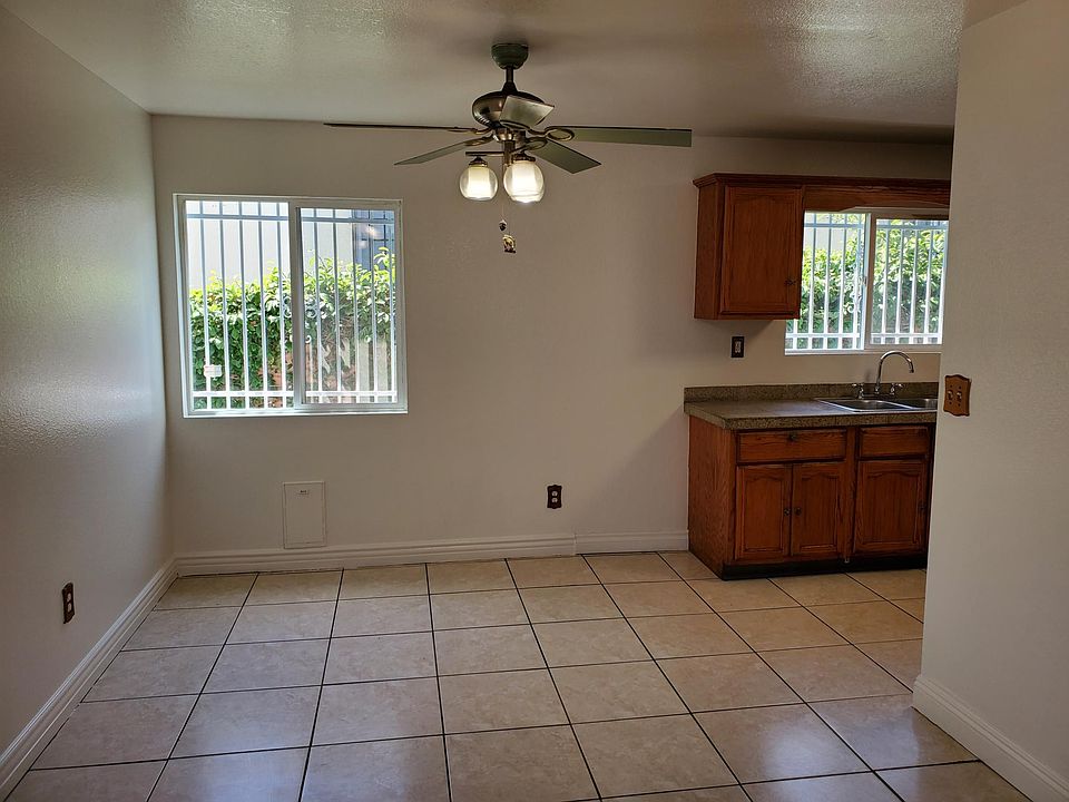 1st image of 837 W 93rd St