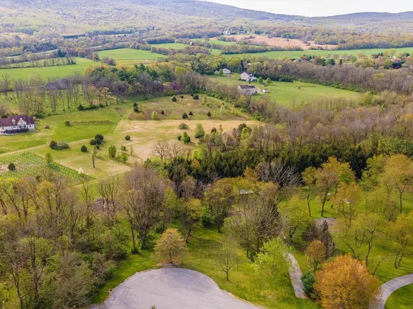 9524 Childacrest Dr, Boonsboro, MD 21713