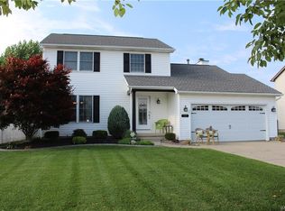 12 Doehaven Cir, Depew, NY 14043