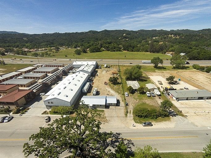1st image of 1680 El Camino Real