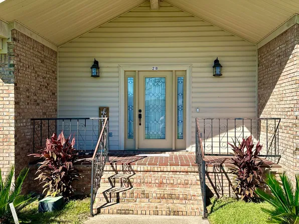 210 Minnesota Ave, Lynn Haven, FL 32444