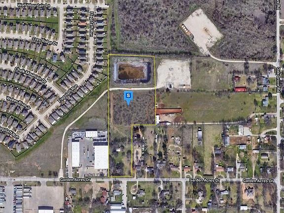 5th image of 425 Garden Acres Dr