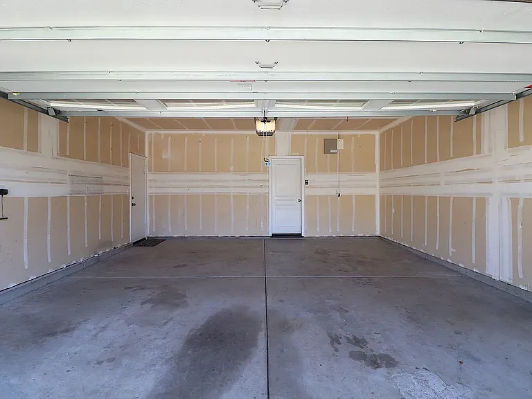 918 E Louisa Ter — Photo 18