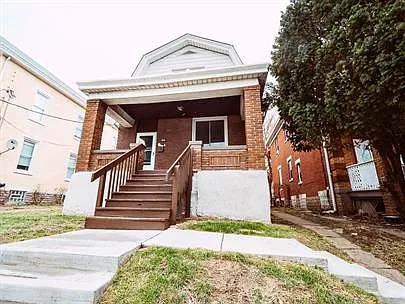 928 Enright Avenue - 1 — Photo 3