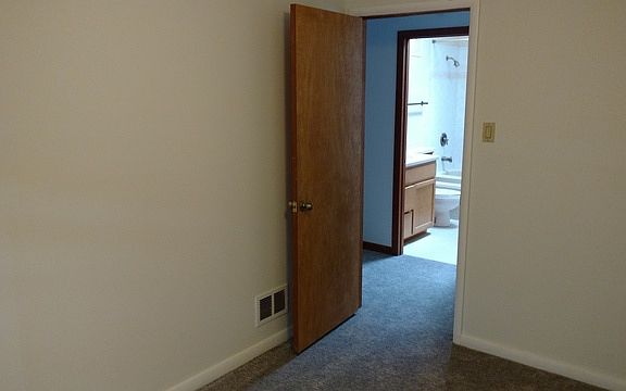 5th image of 11547 S Sacramento Dr