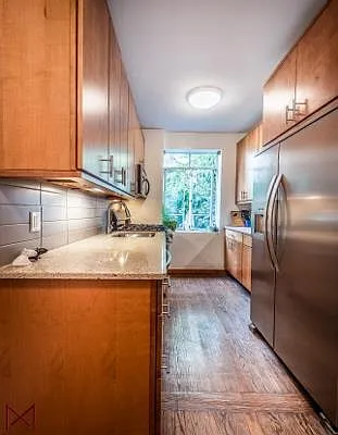 Sold by Bank Neary | media 21