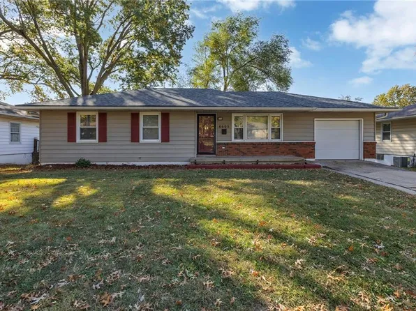 8605 E 83rd St, Raytown, MO 64138