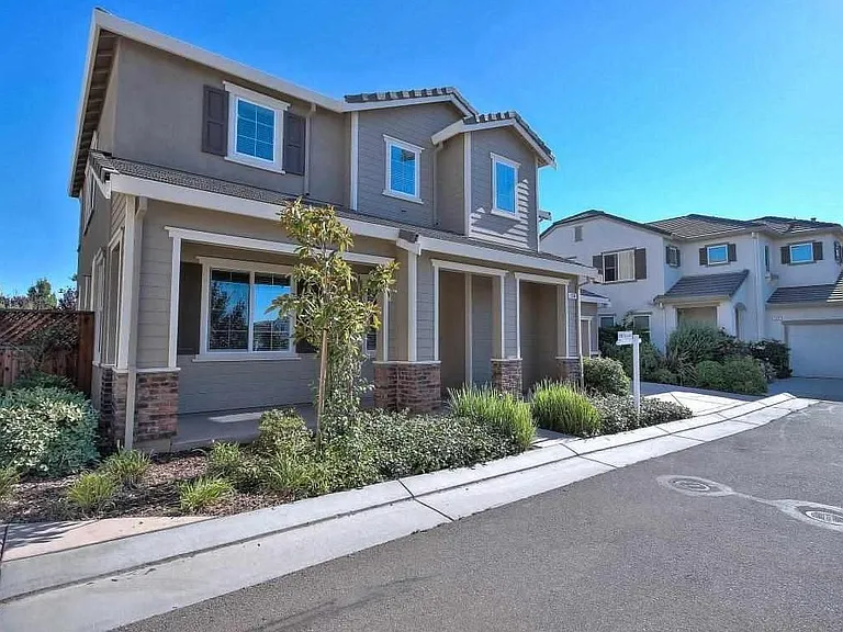 238 W Santa Clara Dr — Photo 2