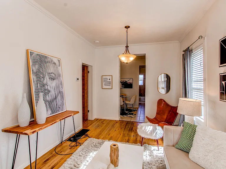 3206 N Madison St — Photo 5