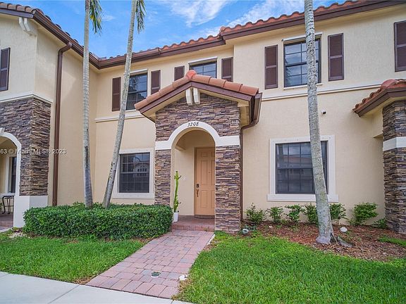 2nd image of 3208 SE 5th Ct #3208