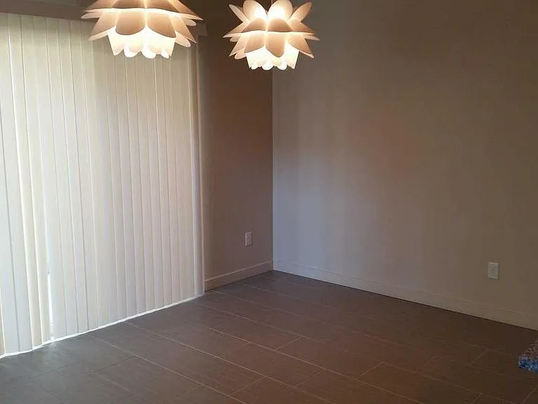 2802 N Leblanc Way — Photo 4
