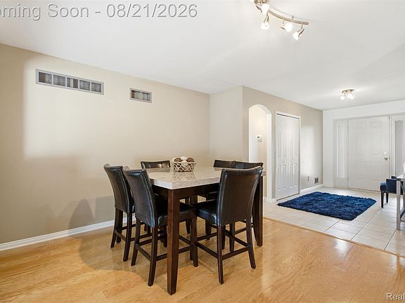 3rd image of 15770 E Forteen Mile Rd