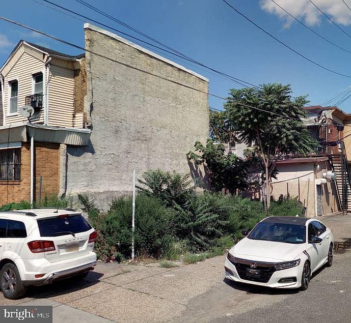 1st image of 4501 N Reese St