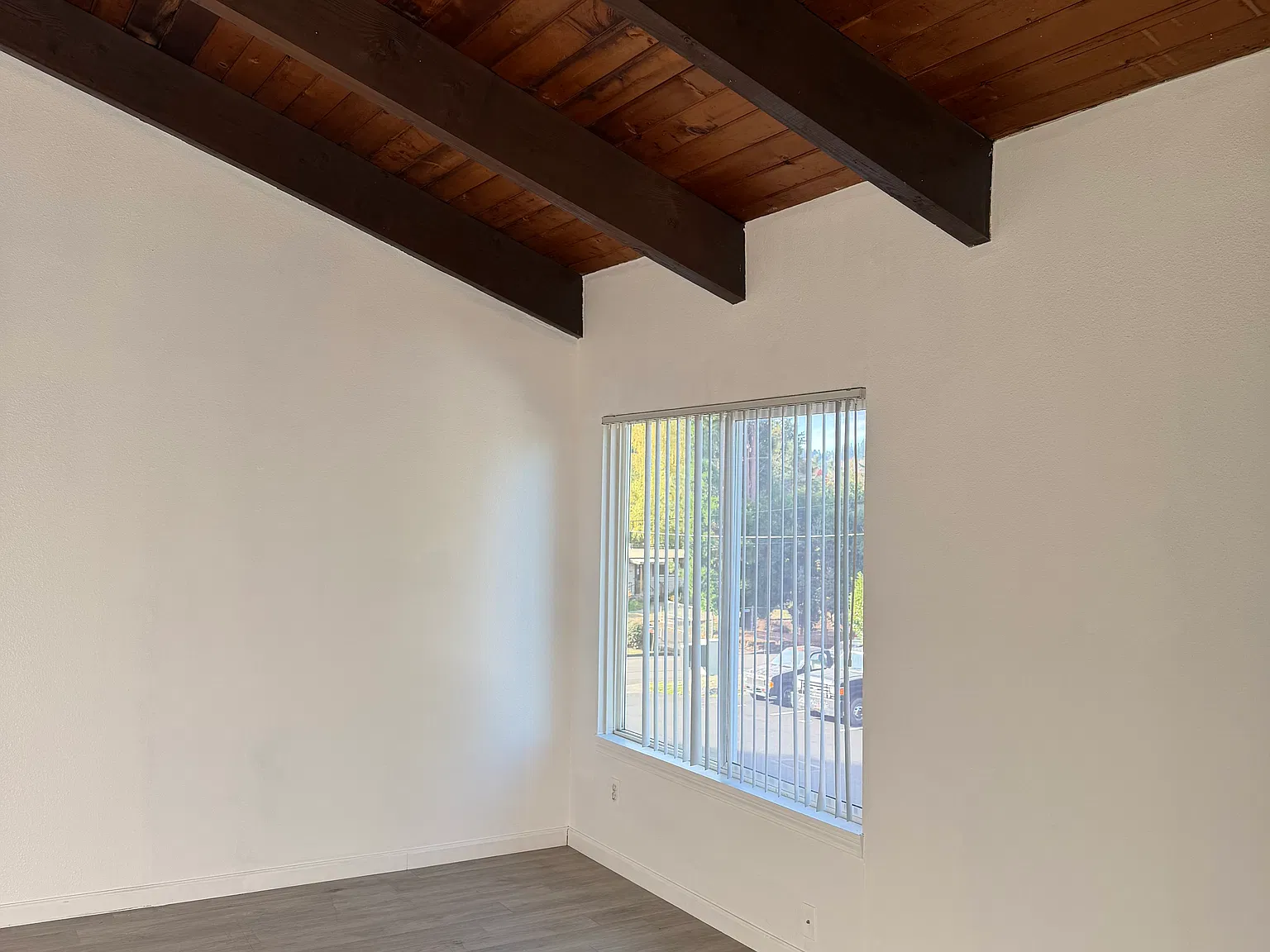 2 bed, 800 sqft, $1,595 — Photo 2