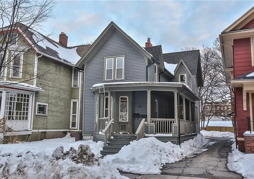 32 Rowley St