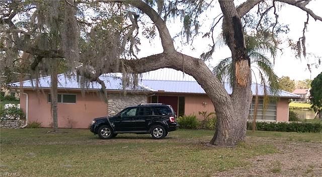 1st image of 513 Caloosa Estates Dr