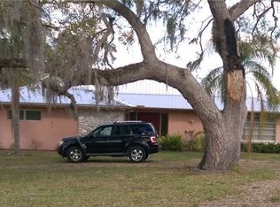 513 Caloosa Estates Dr, Labelle, FL 33935