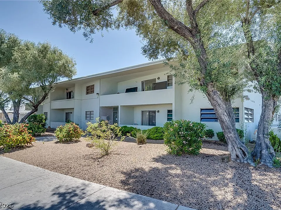 1700 Rexford Dr #209