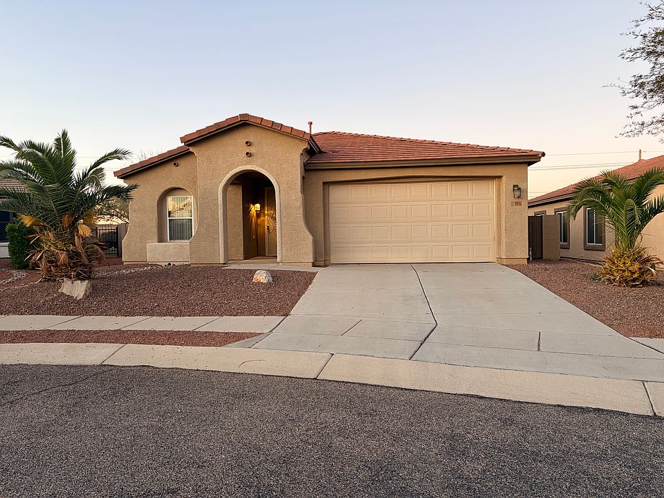 1st image of 15177 N Triple Crown Pl