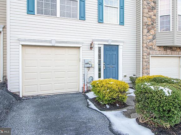 3rd image of 7548 Stephen Dr
