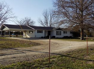 1115 Oakridge Rd, Holdenville, OK 74848