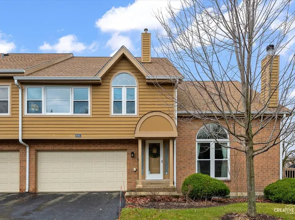 8002 Barrymore Dr, Darien, IL 60561