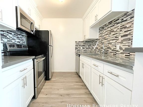 2nd image of 300 W Avenue 37 #101A