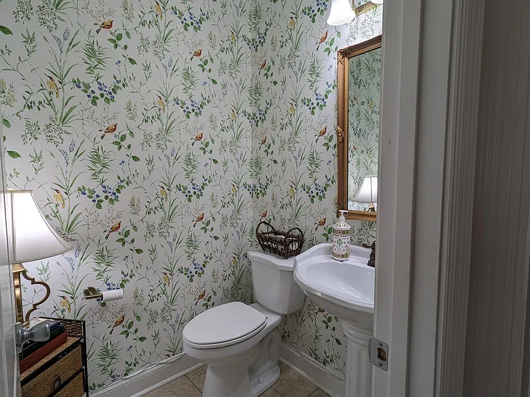 647 Carpenter Way — Photo 15