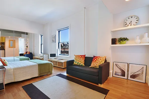Sold by Corcoran | media 7