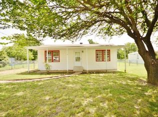 303 Bond St, Red Oak, TX 75154