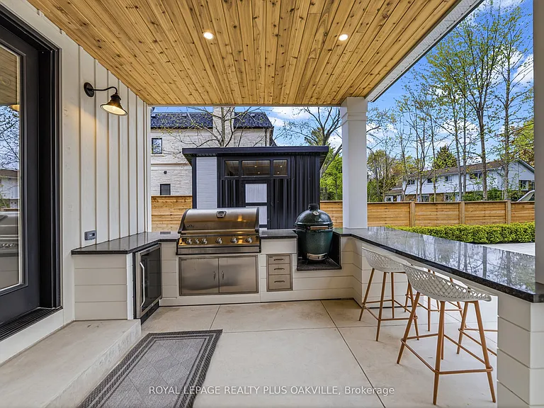 2057 Salvator Blvd — Photo 49
