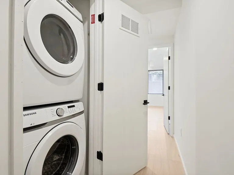 424 M St NW #2 — Photo 9