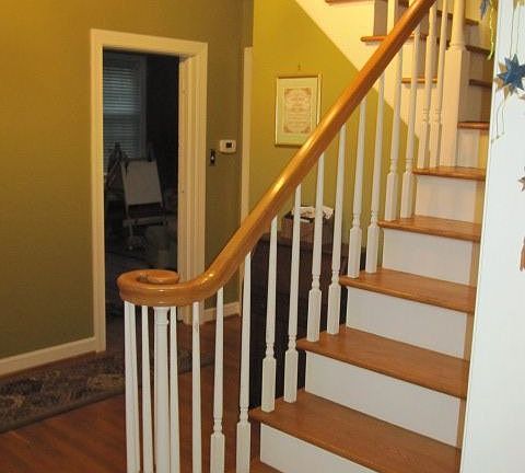 2 story foyer