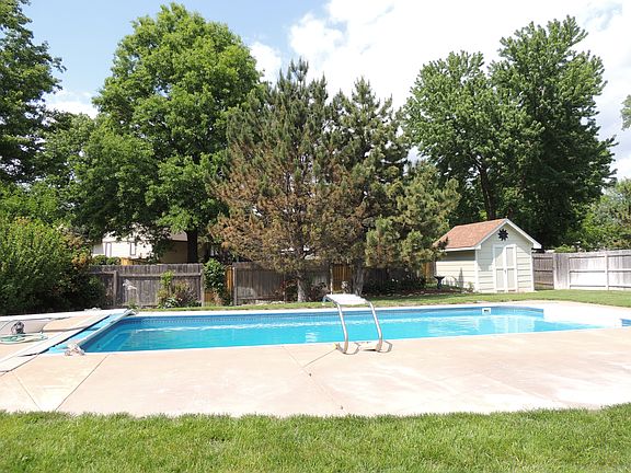 4th image of 1252 N Armstrong Ct