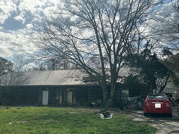 4th image of 313 Hardware Rd